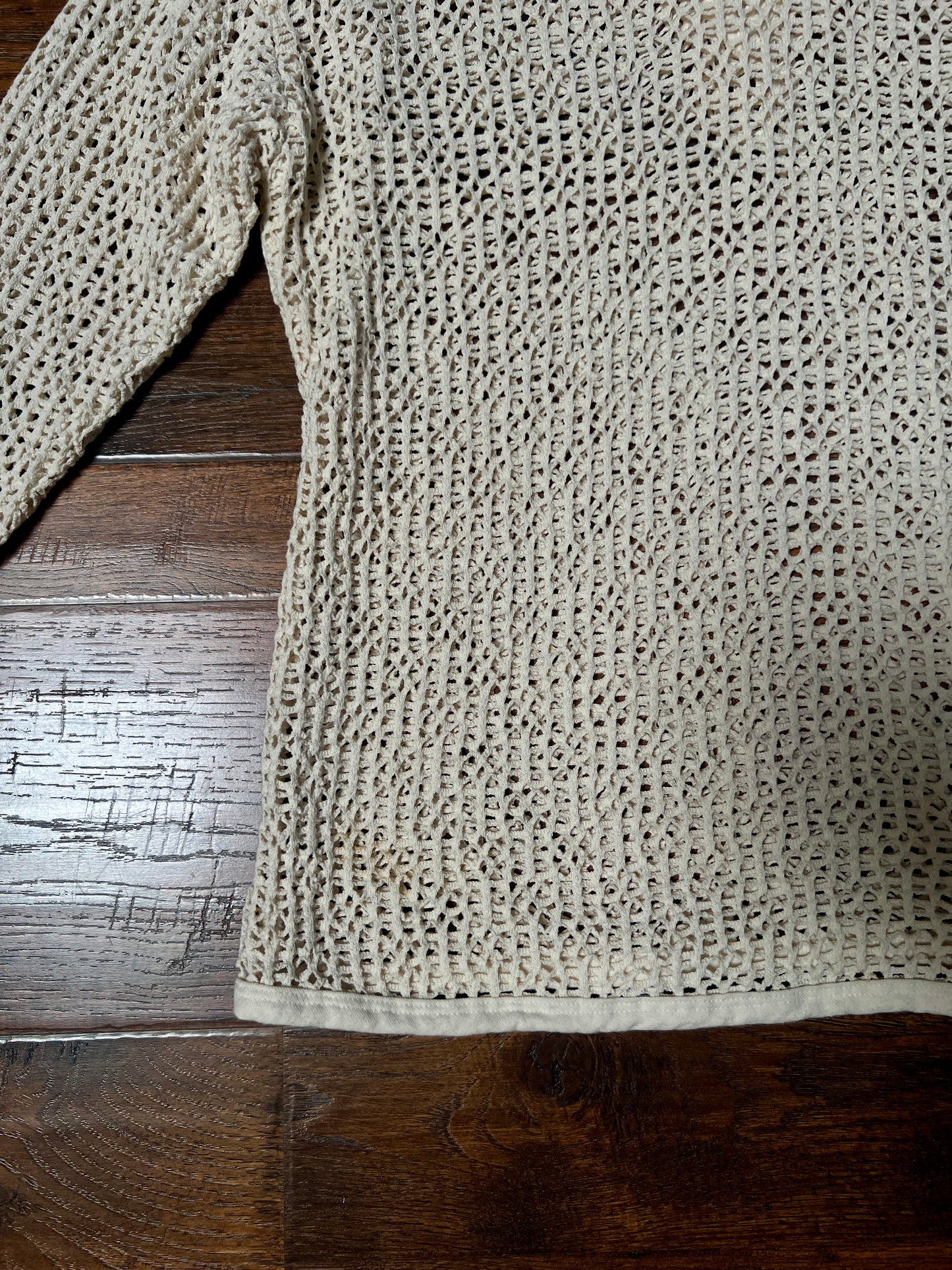Vintage David Wayne Cotton Crochet Sweater – Ivory Open Knit Floral V-Neck – Medium