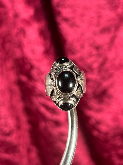 Vintage Jewelry - Adjustable Poison Ring - 925 Silver - Black Onyx Center Stone - Taxco