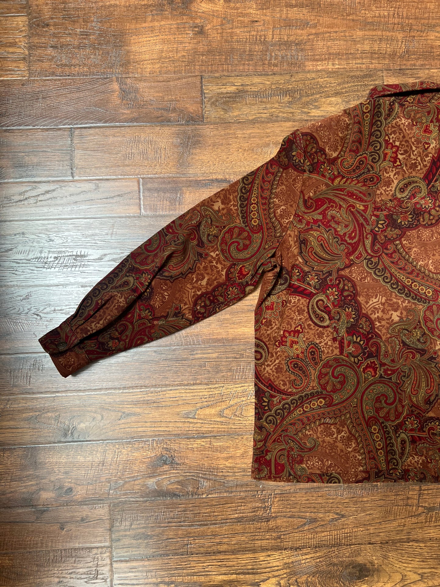 Vintage Clothing - Long Sleeve Button Up Shirt - Dark Orange Paisley - Draper’s & Damon’s Petites - X-Large