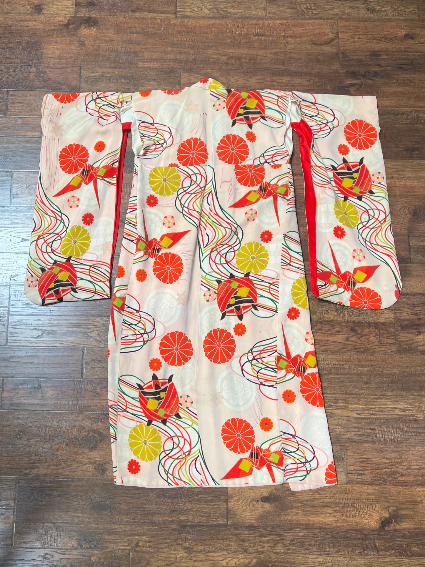Vintage Clothing - Hand Sewn Kimono Robe - Abstract Floral Pattern - Crepe Silk - OS