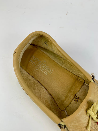 Vintage Shoes - Minnetonka Moccasin - Tan Leather - Beaded Thunderbird - 8 1/2