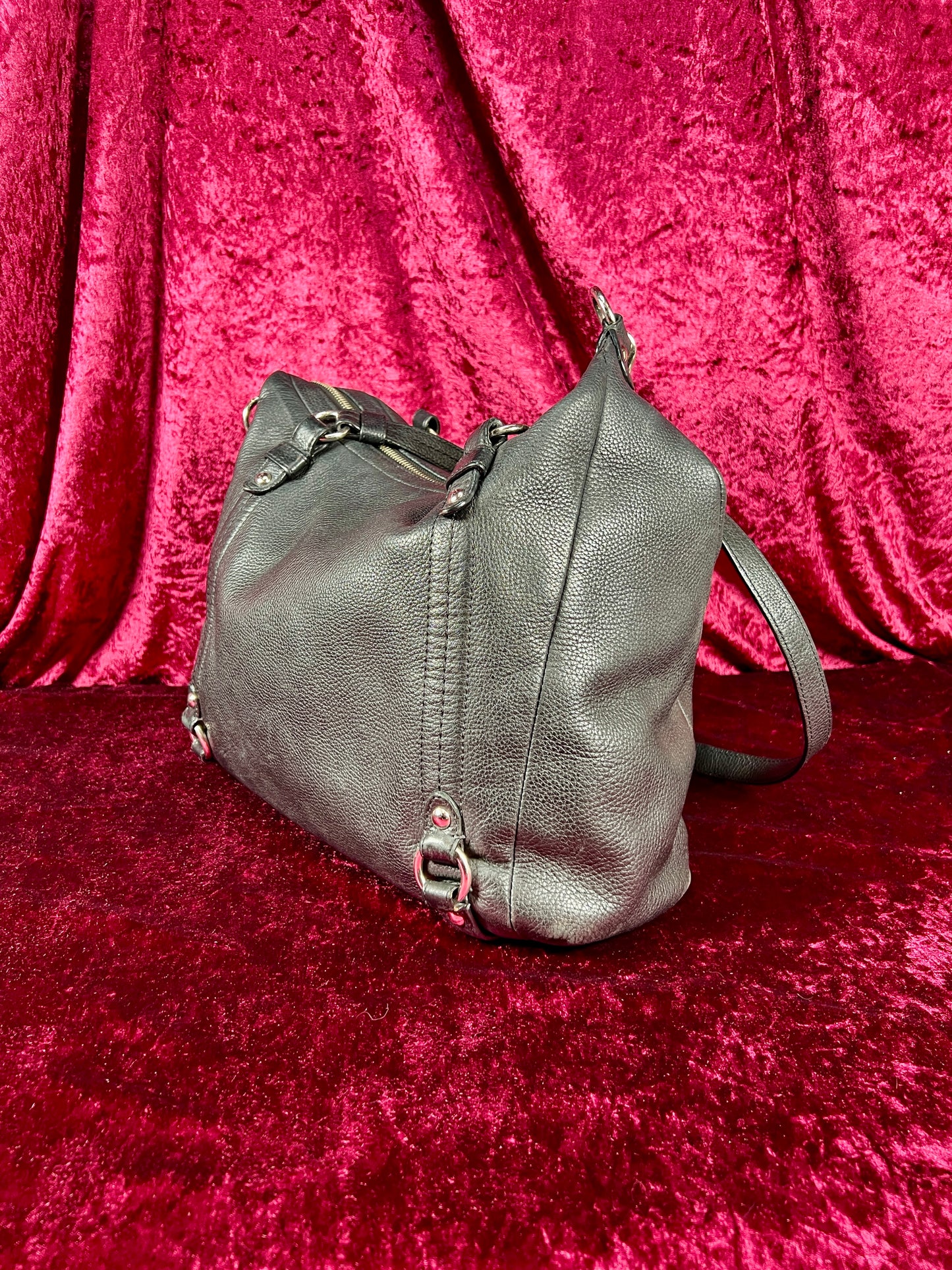 Vintage Accessories - Purse - Black Pebble Leather with Silver Hardware - Purple Lining - Coach