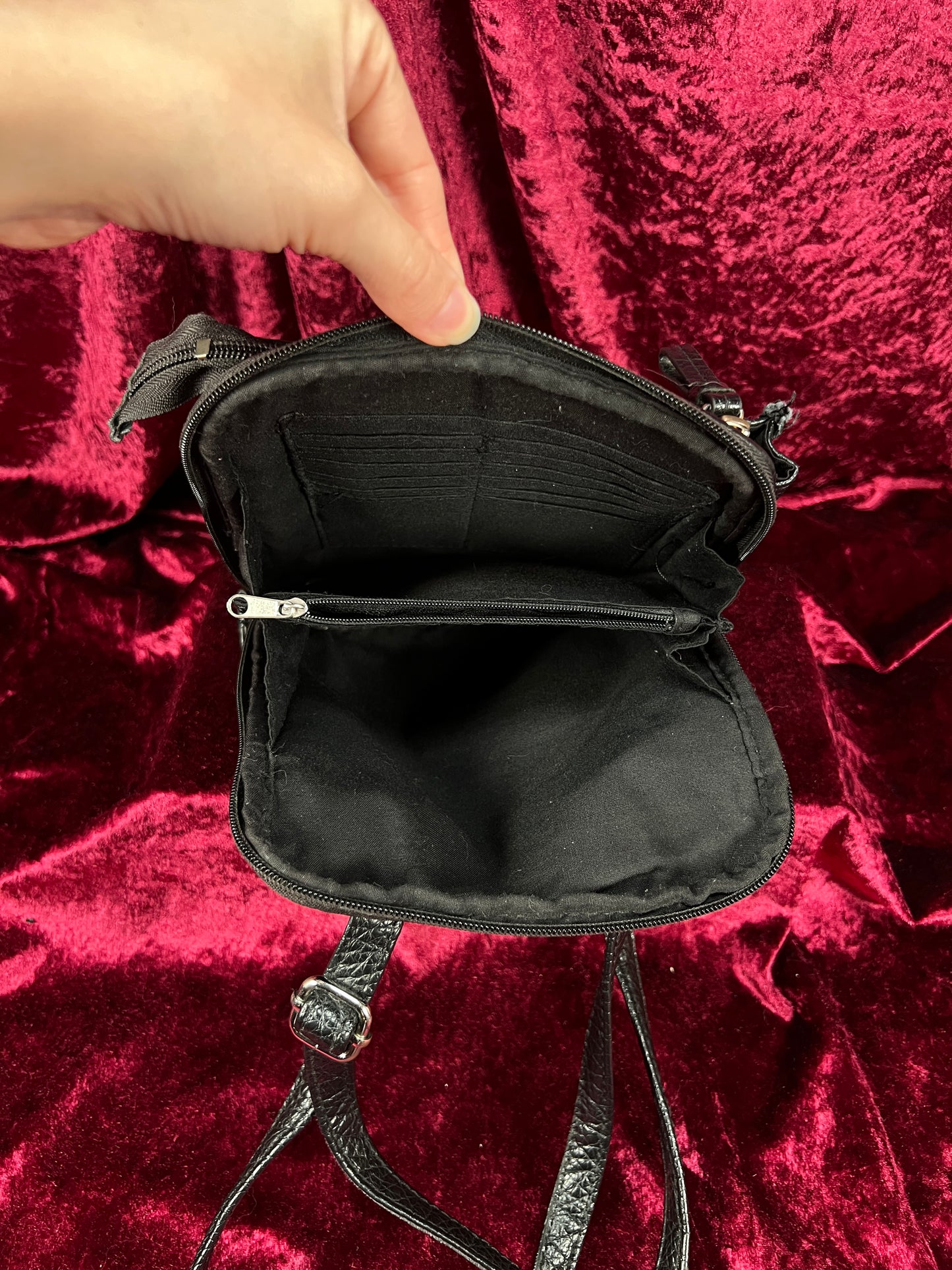 Vintage Faux Leather Crossbody Bag - Black Utility Pocket Shoulder Purse - Jaclyn Smith