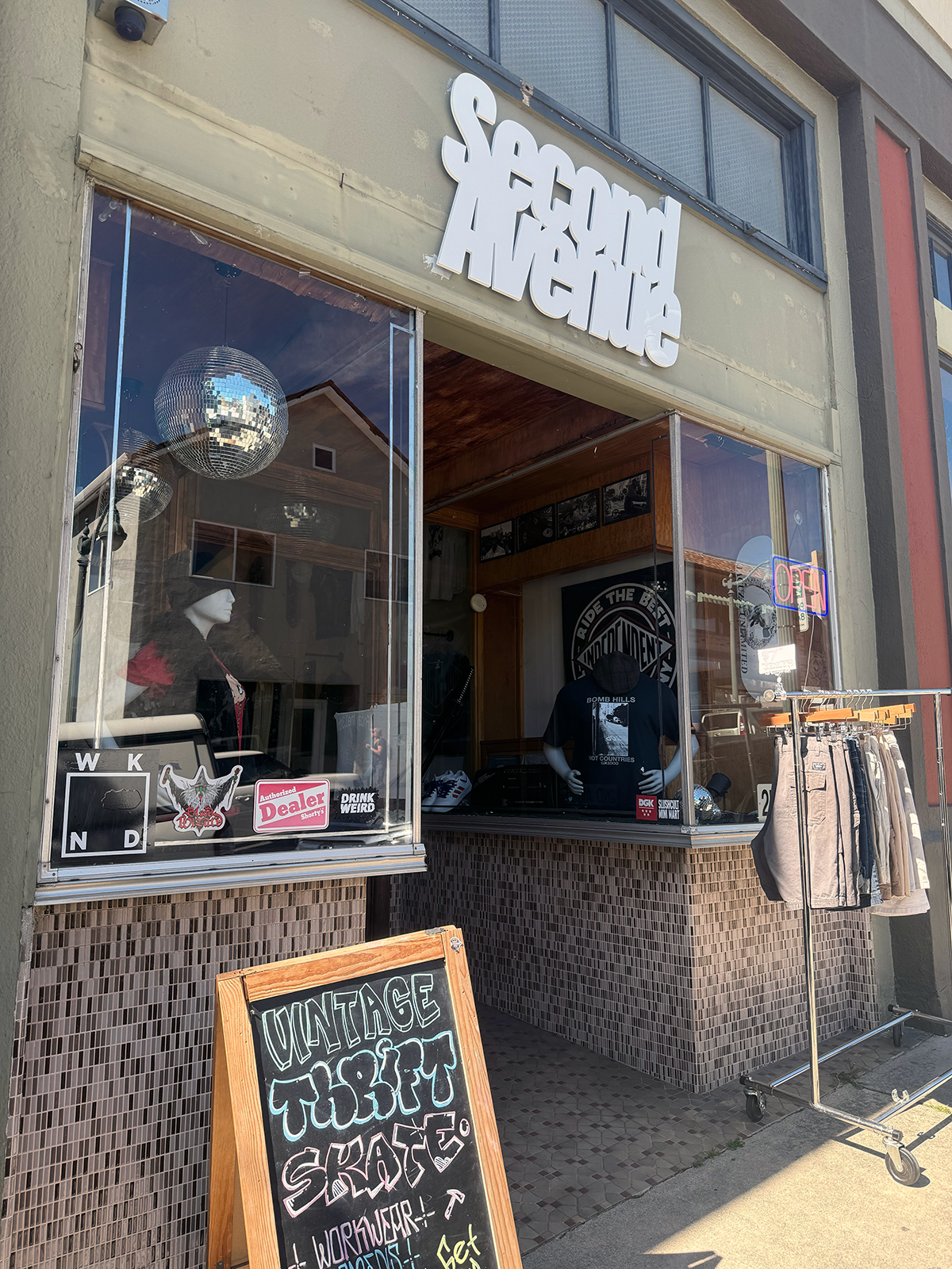 Outside Second Avenue Skateboards in Crockett California
