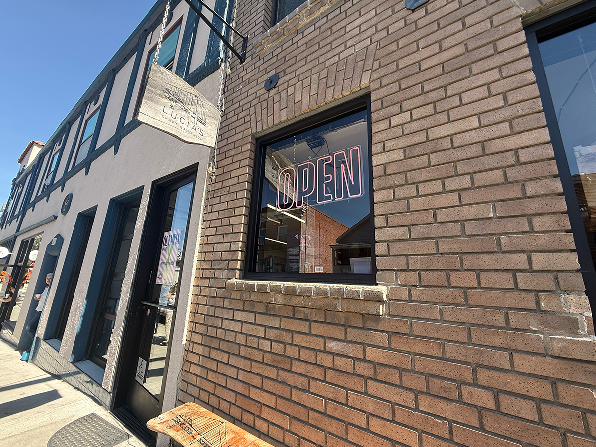 Outside Lucias Craft Sandwich in Crockett California