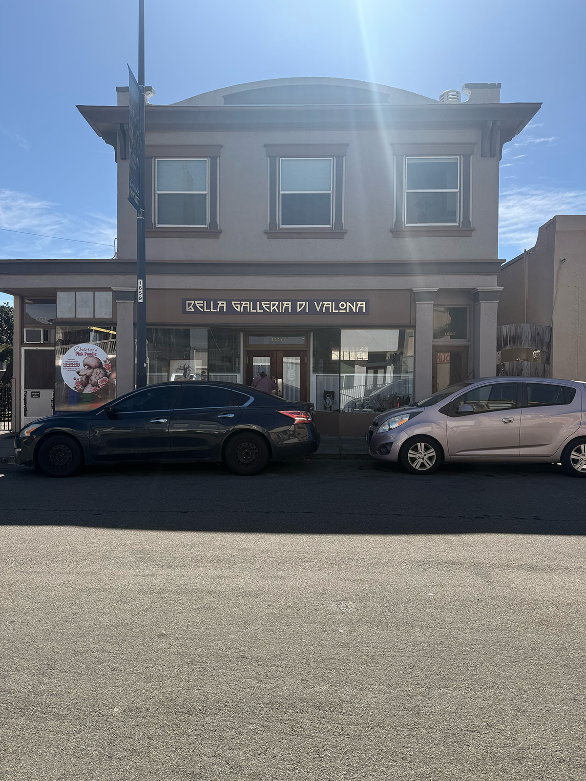 Bella Galleria Di Valona in Crockett, California