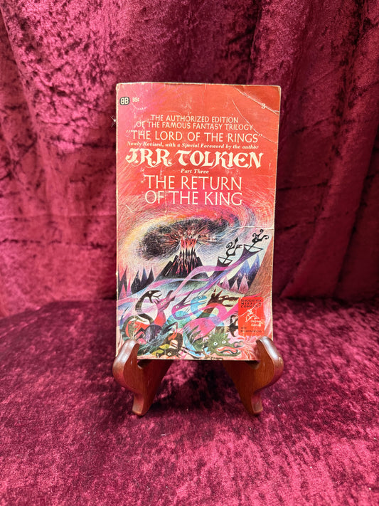 Vintage Paperback Book - The Return Of The King - J.R.R. Tolkien - 1967