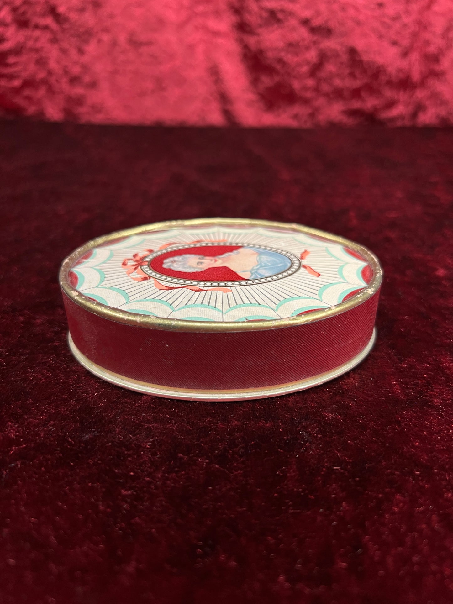 Vintage Richard Hudnut Du Barry Face Powder Box – Special Rachel Cameo Portrait