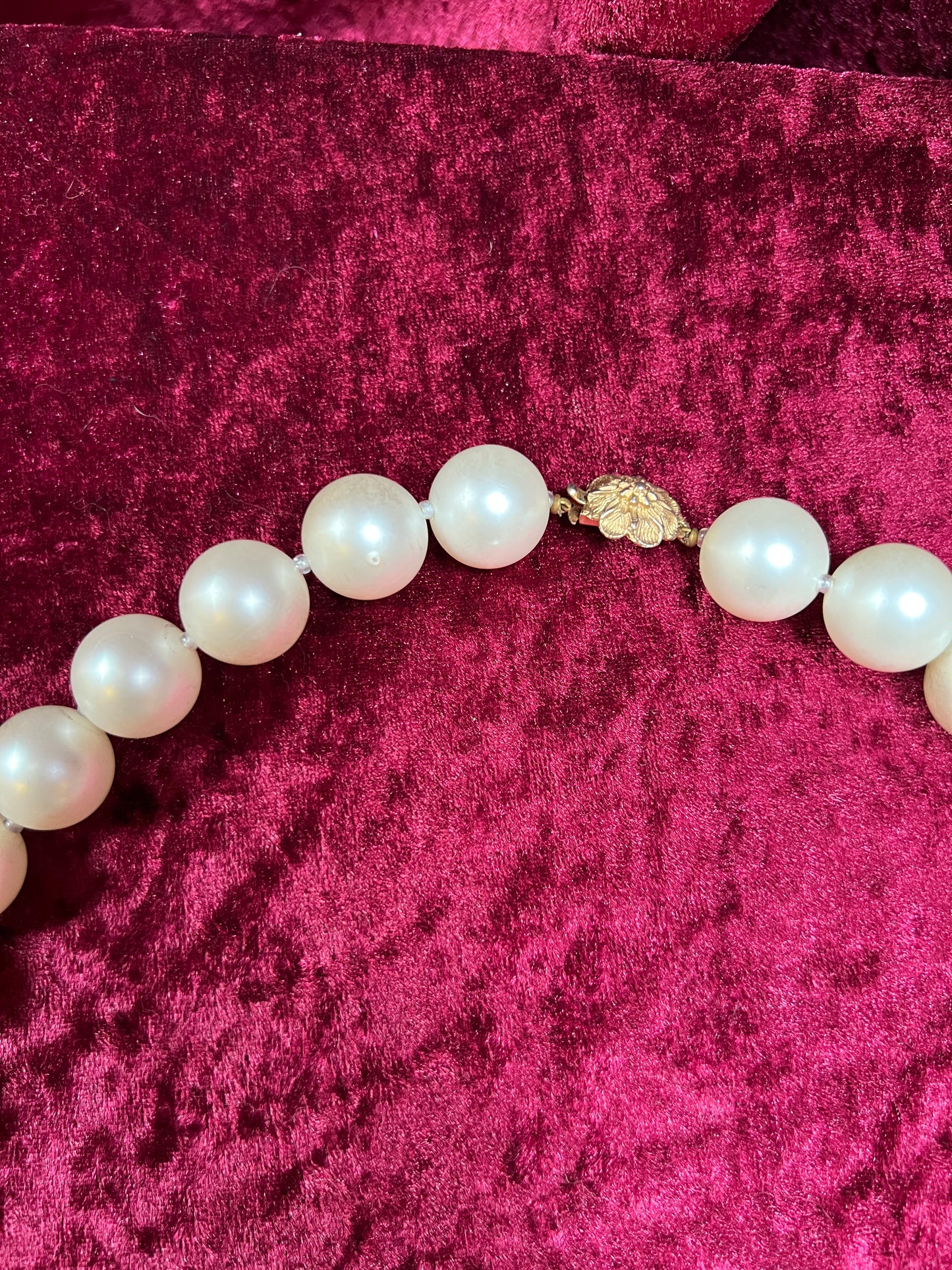 Vintage Jewelry - Beaded Necklace - Jumbo Faux Pearls - 24.5"
