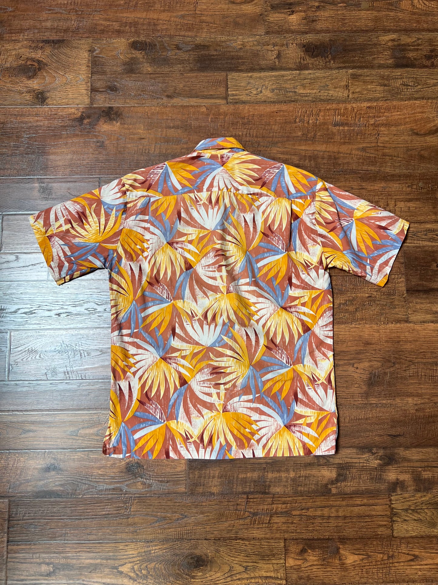 Vintage Clothing - Short Sleeve Hawaiian Shirt - Fan Leaf Palm Print - Hilo Hattie Hawaii - Medium