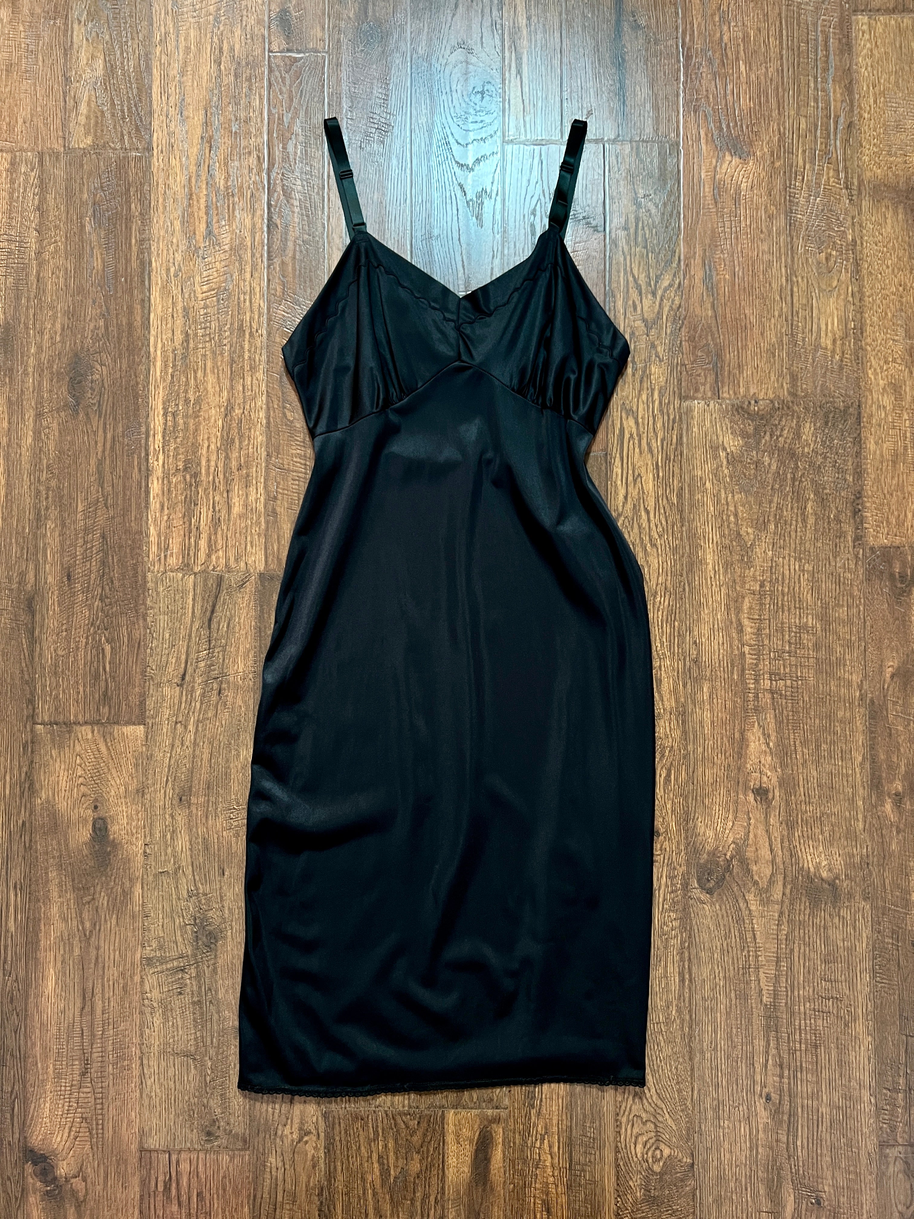 Vintage Fashion & Accessories | Timeless Pieces at The Cat Vintage