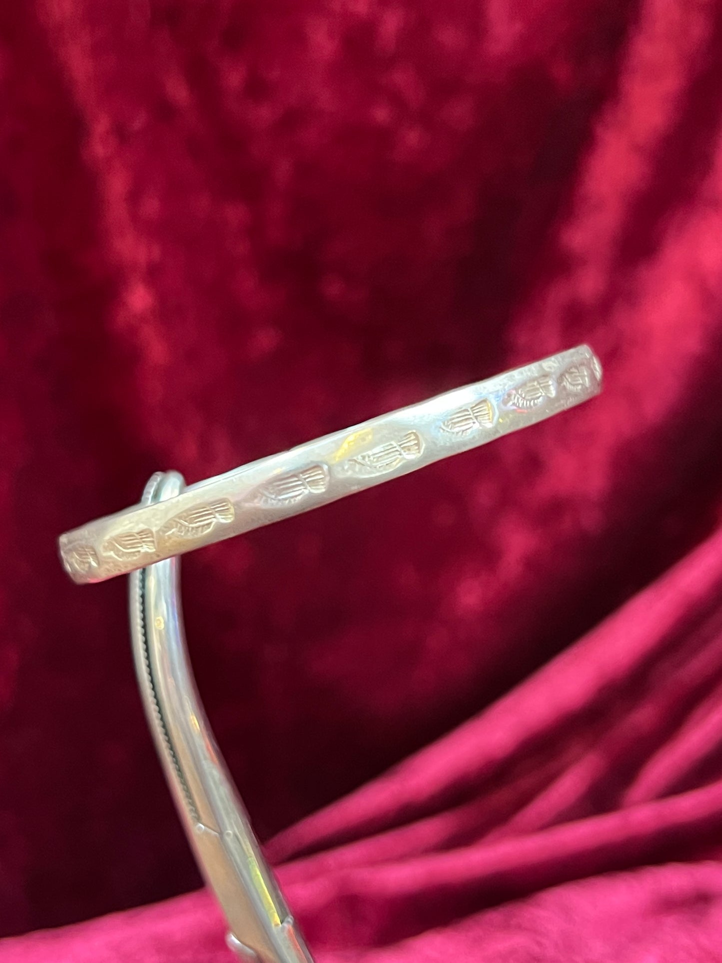 Vintage Jewelry - Bangle Bracelet - 925 Sterling Silver - Stamped Eagles - Mexico