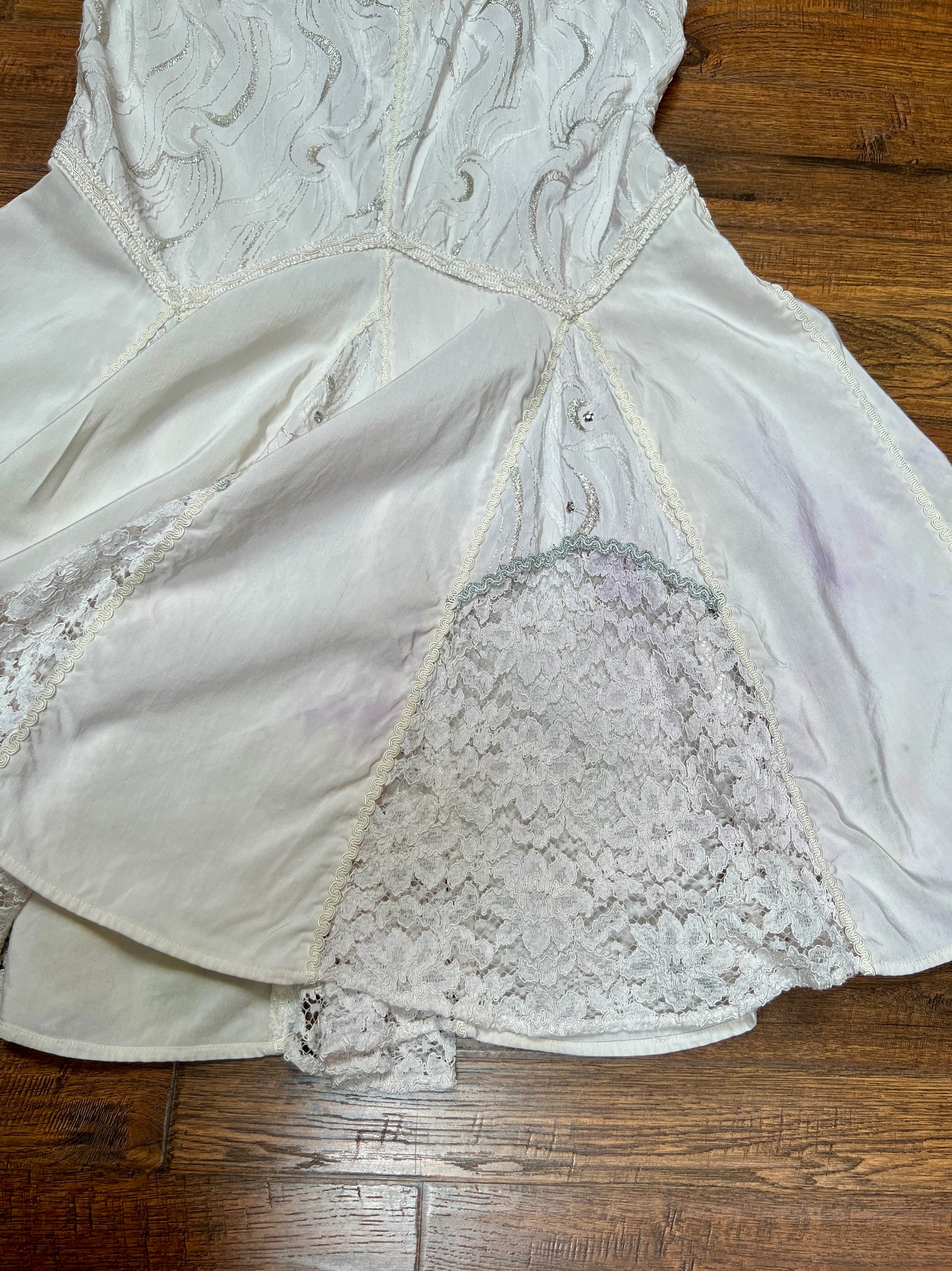Vintage Romantic Bridal Cotton Lace Flare Midi Skirt - Embroidered Panels - Modelle