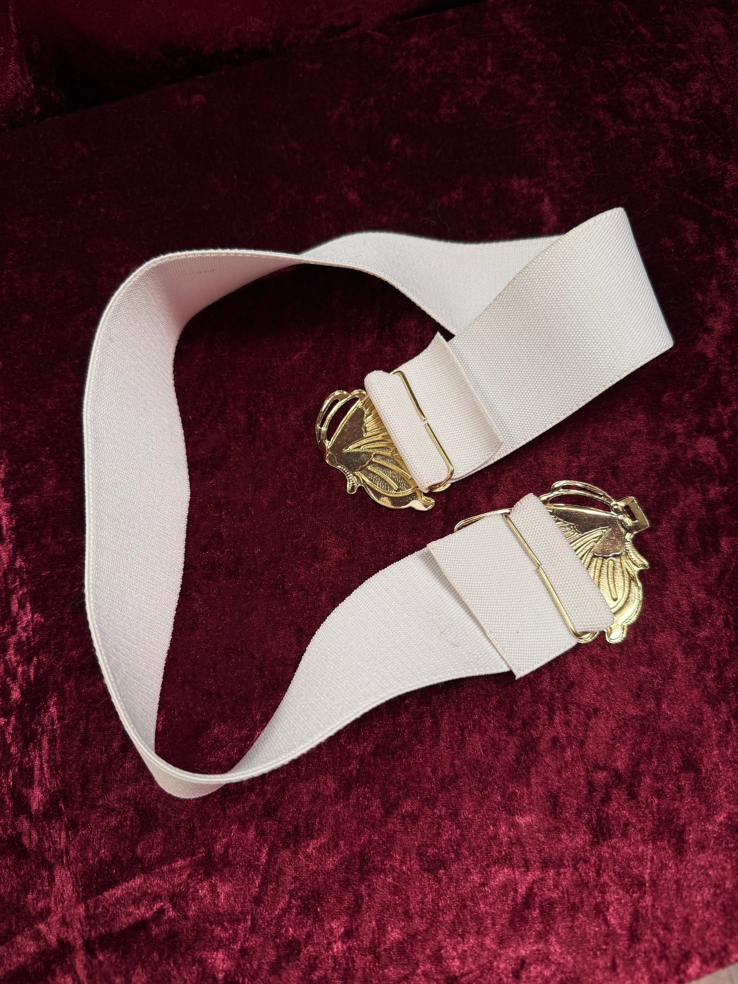 Vintage Accessories - 1980s Butterfly Clasp Elastic Waist Belt - White