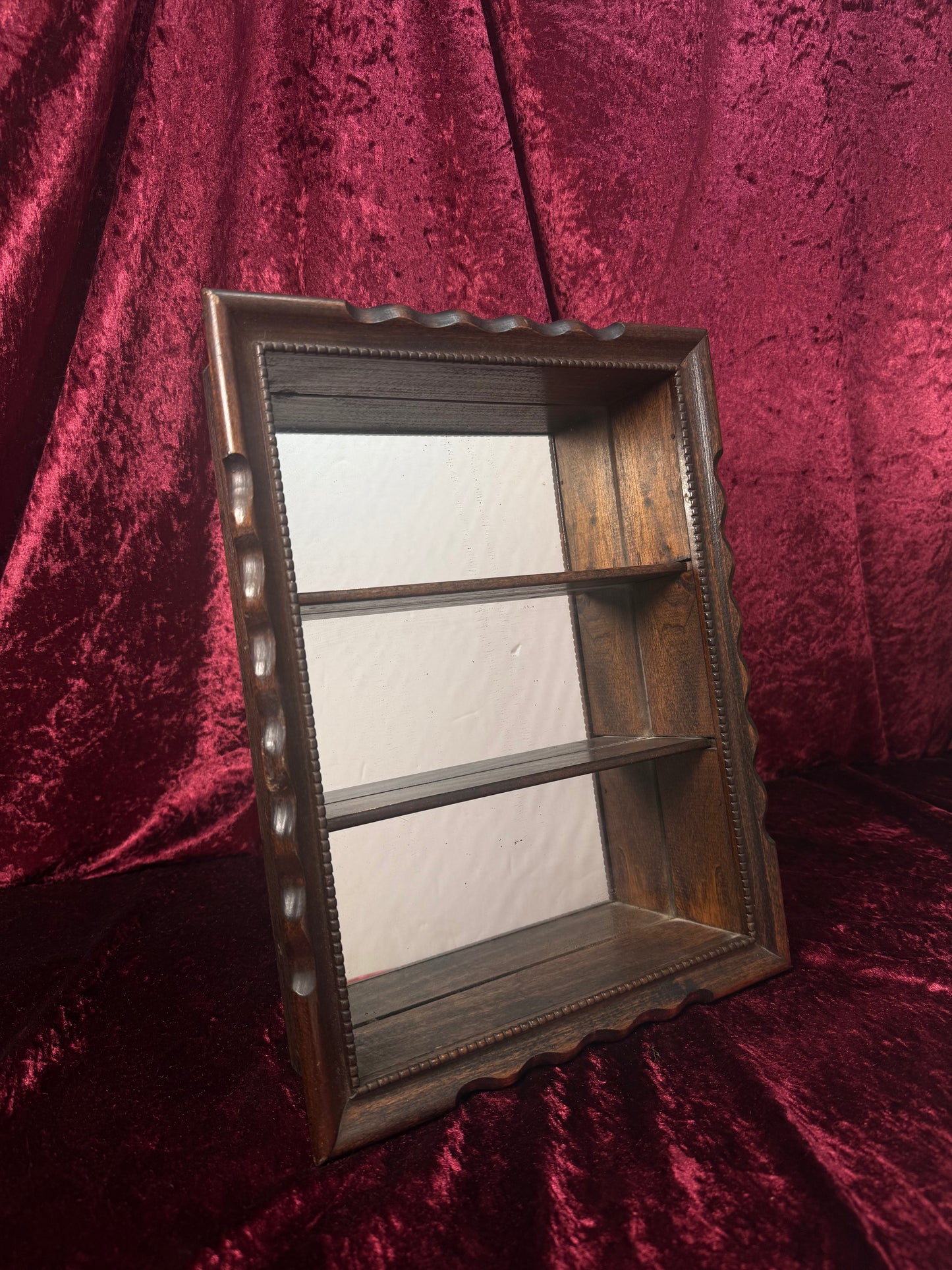 Vintage Wood Wall Trinket Shelf – Mirror Back Curio Shadow Box with Scalloped Frame