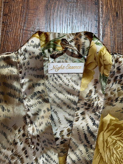 Vintage Robe and Nightgown Nightwear Set - Animal and Yellow Rose Print - Night Essence