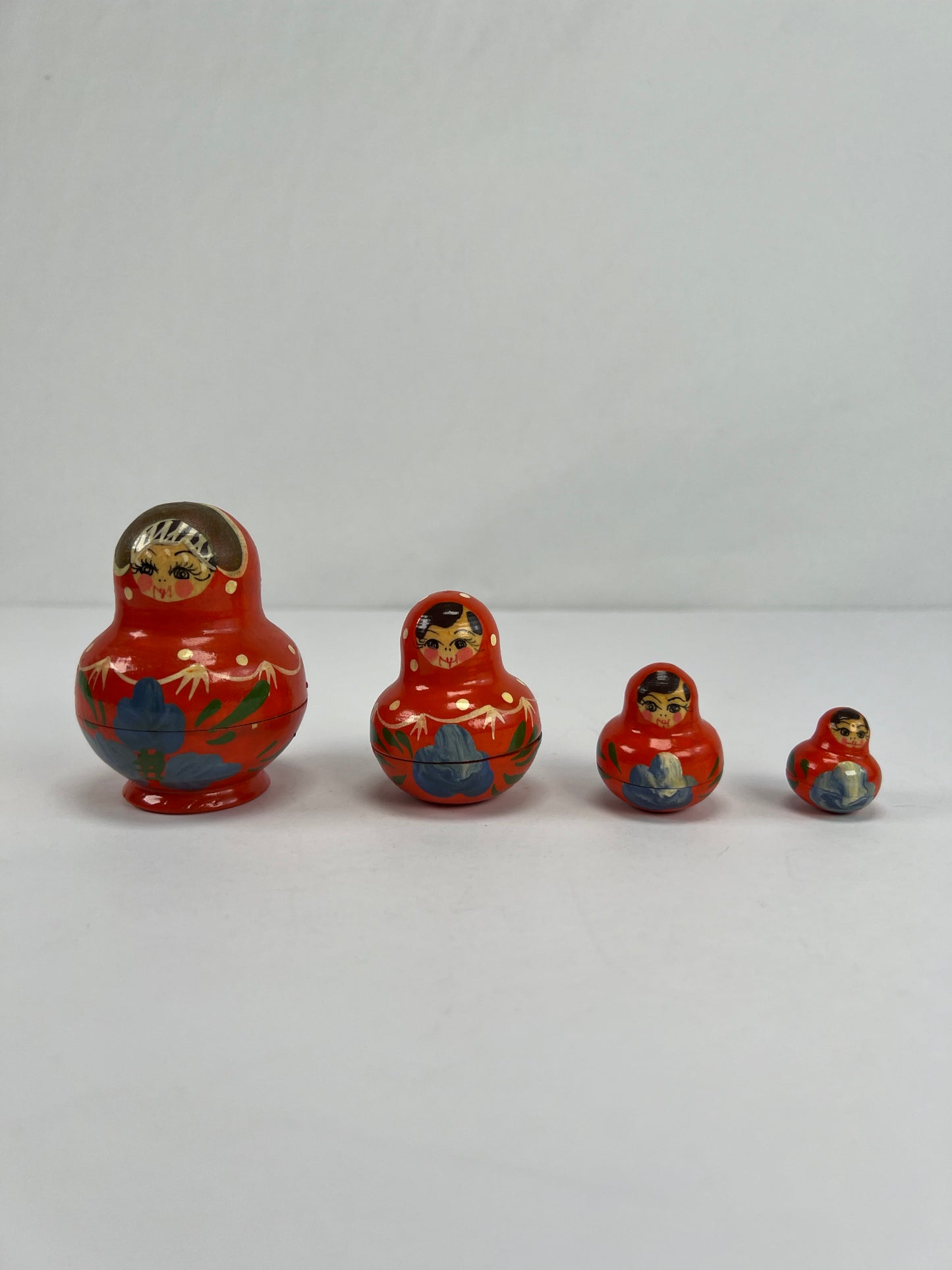 Vintage Trinkets - Russian Matryoshka Nesting Dolls - Orange & Blue - Unsigned