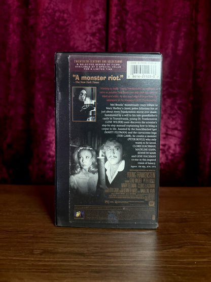 VHS - Young Frankenstein- 1974 - Plastic Case