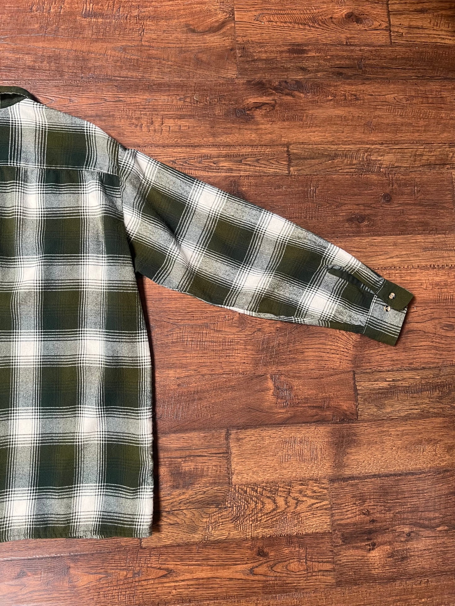 Vintage Clothing - Flannel Shirt - Green Plaid - Large - Back Packer Sportswear