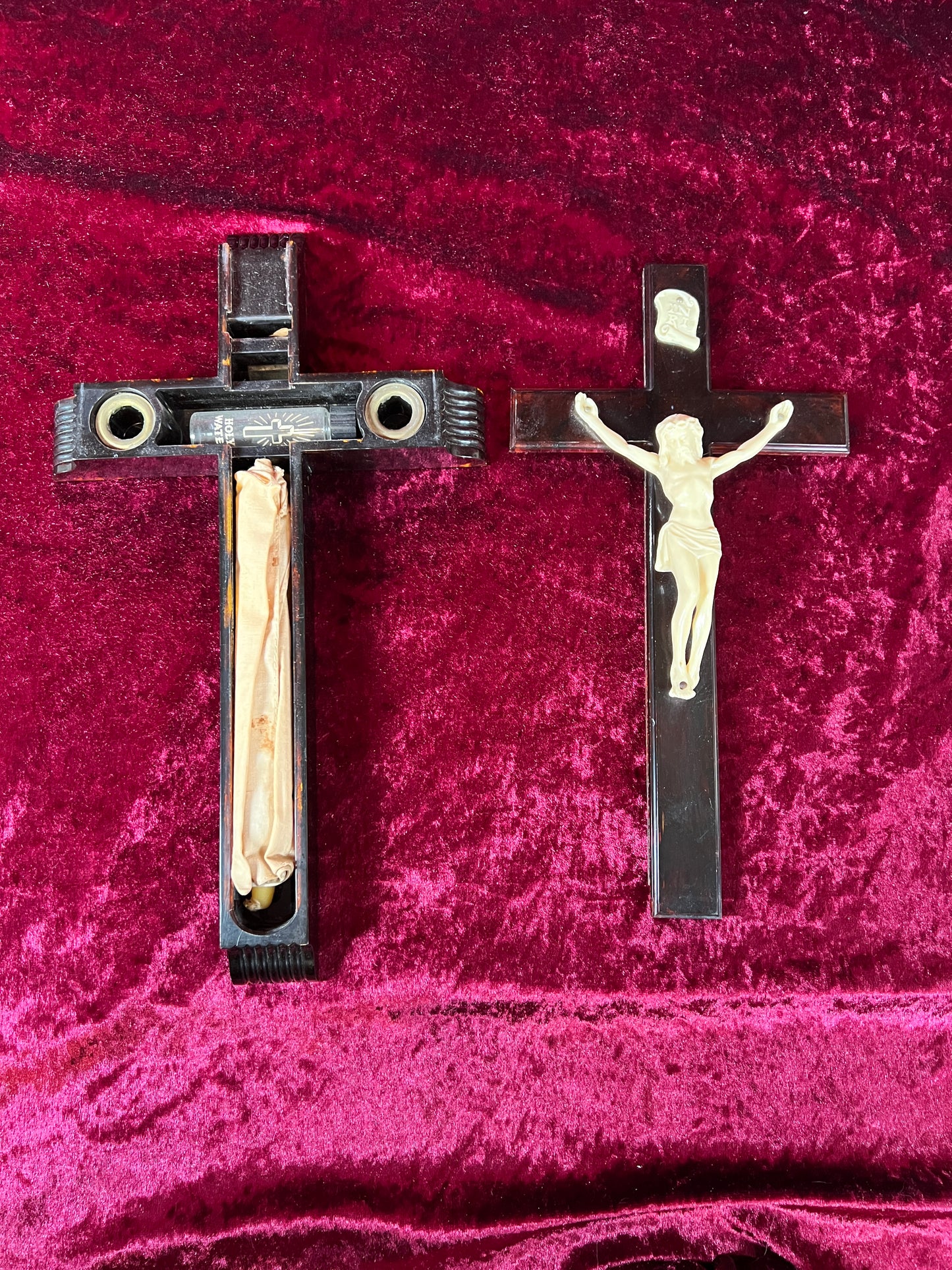Vintage Religio - Wall Hanging Last Rites Kit - Bakelite Crucifix - 13.75"