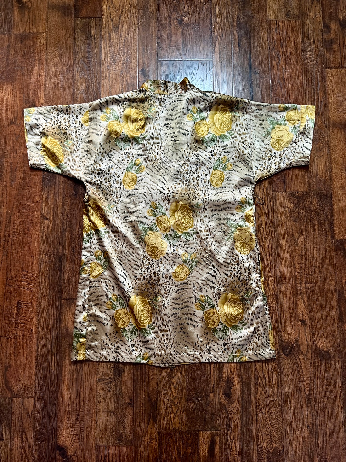 Vintage Robe and Nightgown Nightwear Set - Animal and Yellow Rose Print - Night Essence