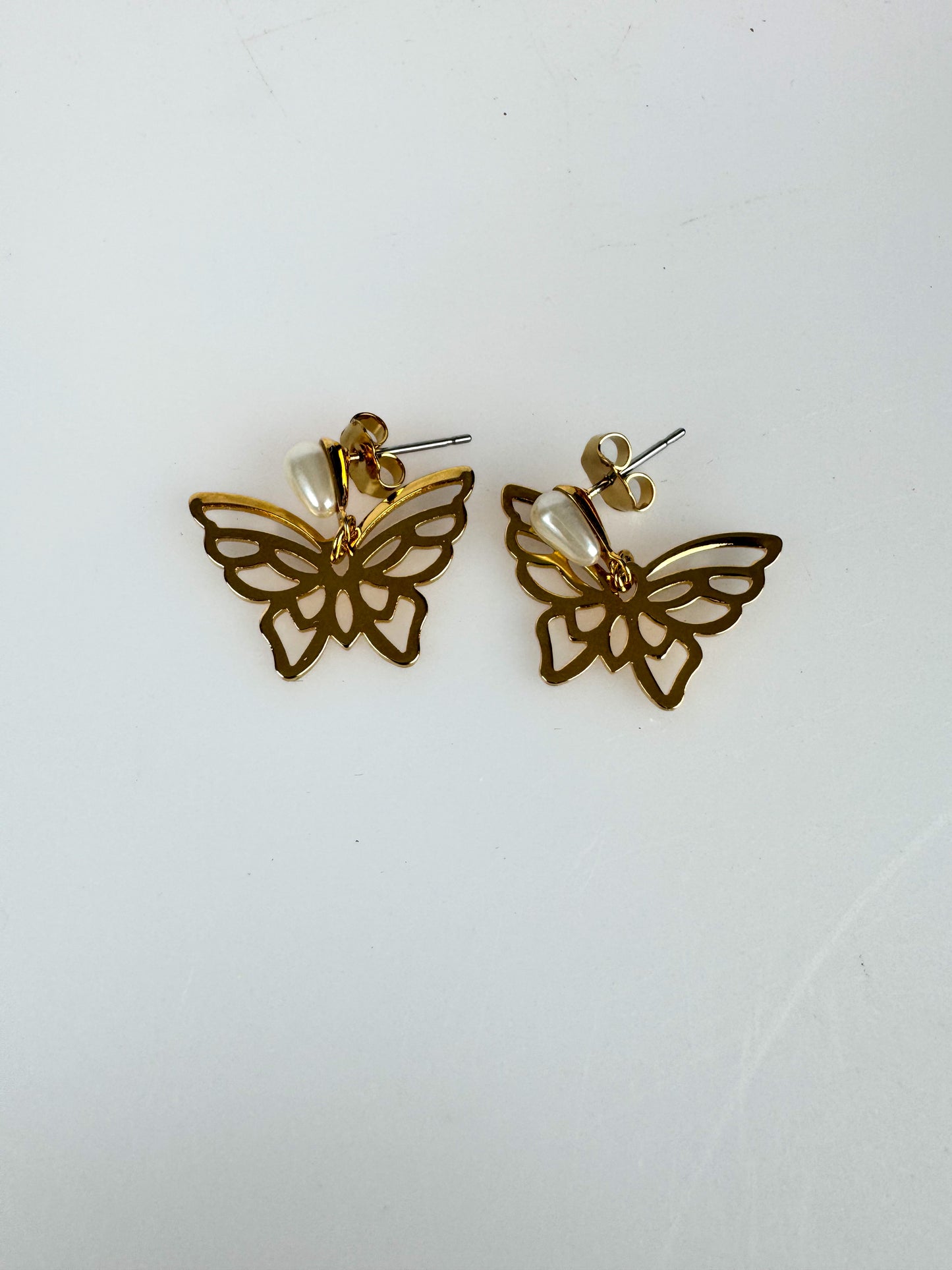 Vintage Avon Gold Tone Butterflies with Faux Pearl Earrings