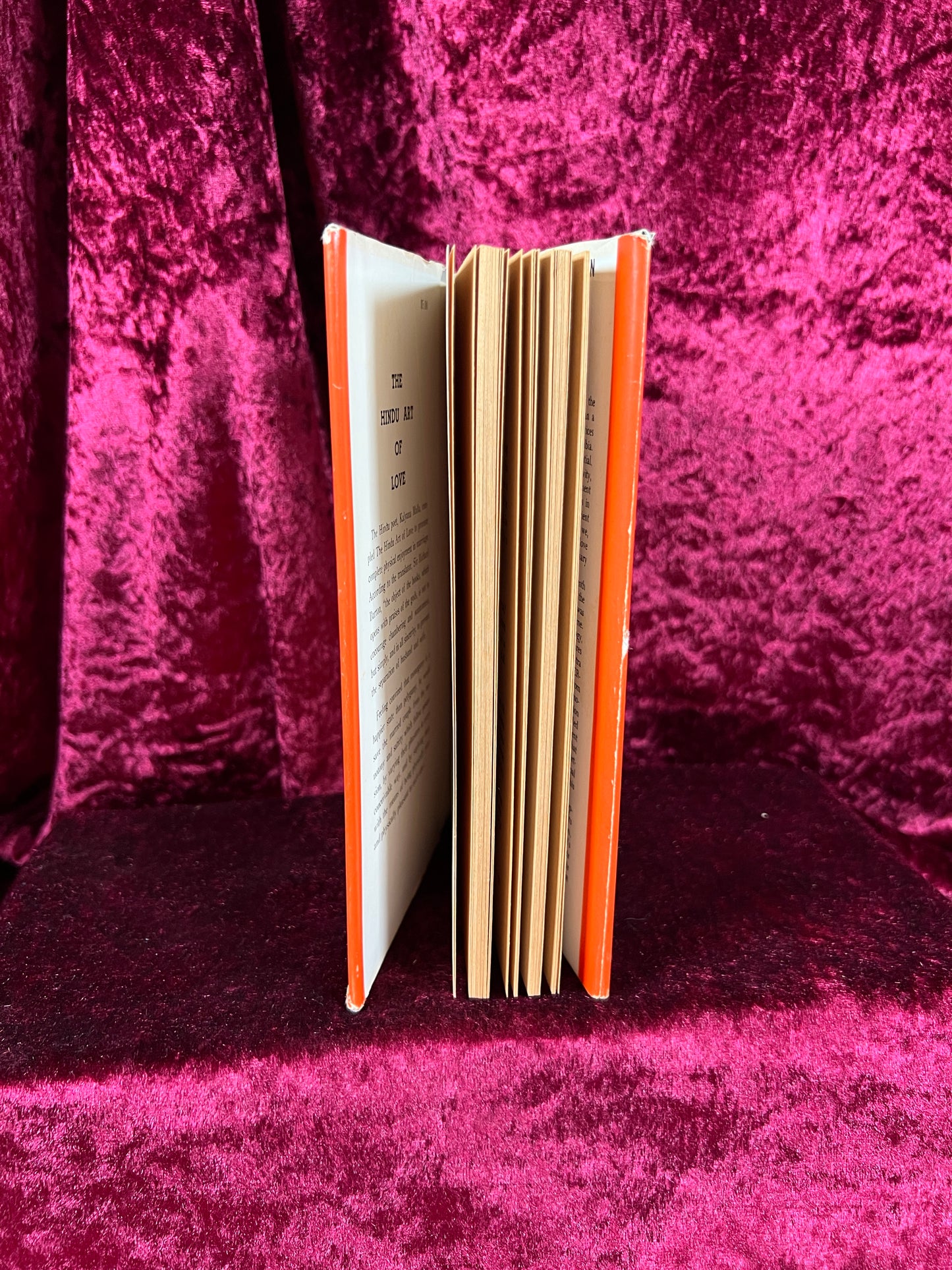 Vintage Hardcover Book – Hindu Art of Love Kama Sutra Companion Richard Burton