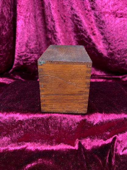 Vintage Oak Recipe Box - Dovetail Wood Kitchen Card Storage