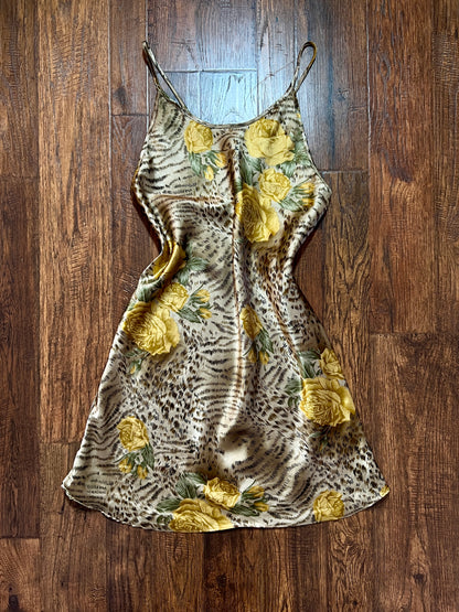 Vintage Robe and Nightgown Nightwear Set - Animal and Yellow Rose Print - Night Essence