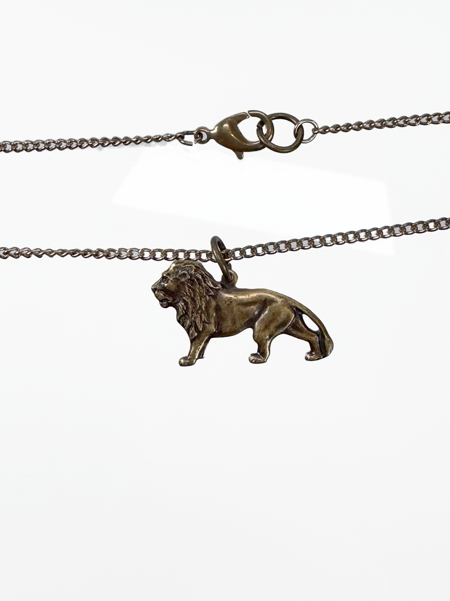 Vintage Necklace - Lion Pendant - 16" Dainty Chain Brass Choker