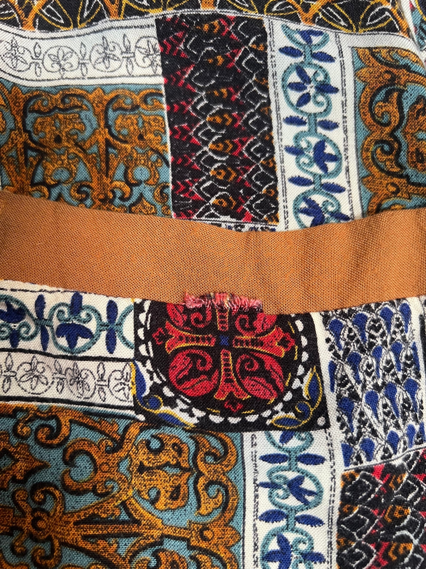 Vintage Clothing - Collared Button Up Short Sleeve Shirt - Mosaic Tiles Print - X-Large - Placements