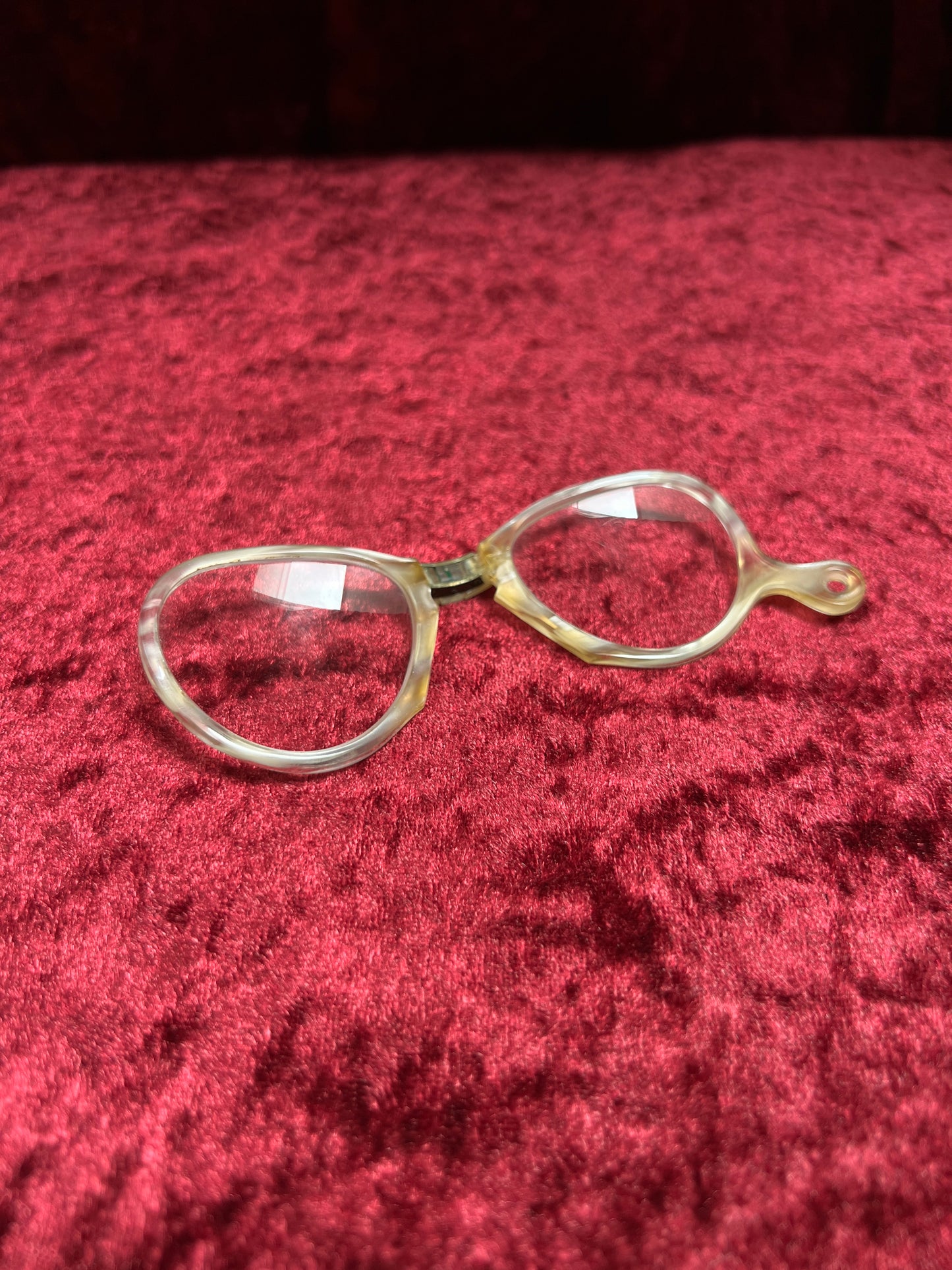 Vintage Celluloid Folding Reading Glasses – Compact Pocket Spectacles with Case