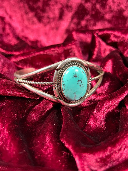 Vintage Jewelry - Cuff Bracelet - Sterling Silver - Number 8 Turquoise Center