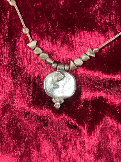 Vintage Jewelry - Dainty Necklace - 925 Silver - Cut Green Glass Pendant - Silpada