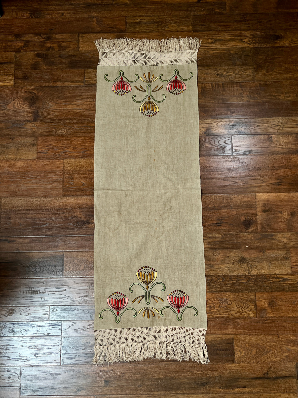 Vintage Linen Table Runner - Hand Embroidered Art Deco Florals Crochet Lace Fringe