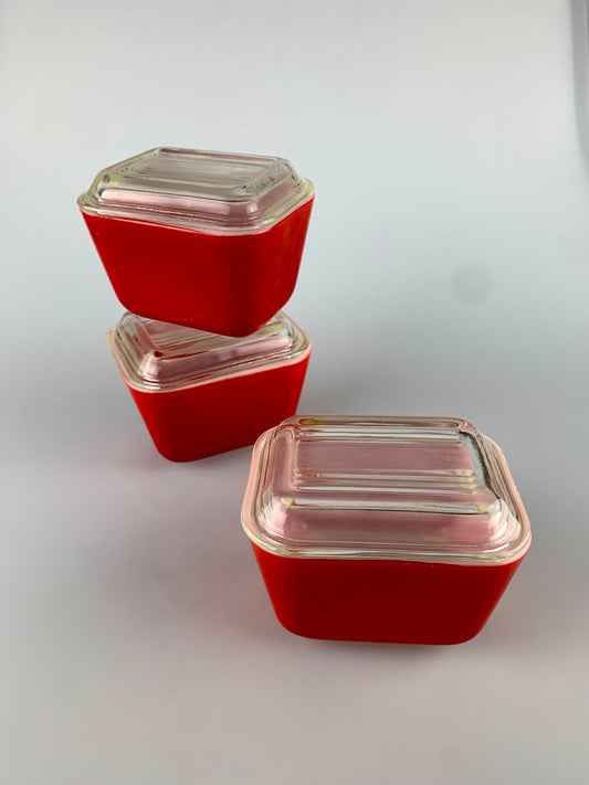 Vintage Pyrex 1/2 Cup Red Refrigerator Dishes w/ Lids - Set of 3