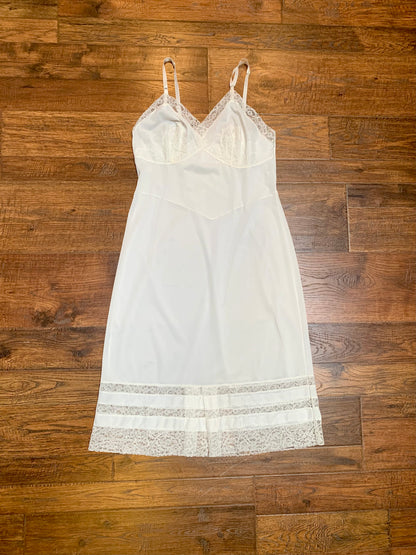 Vintage Luxite Kayser Pure White Nylon Nightie with Ruffled Lace Hem - Made In USA