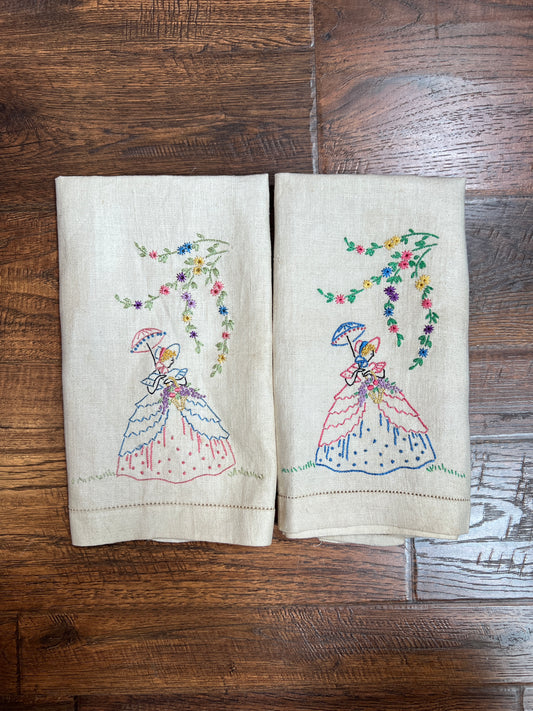 Vintage Linens - Pair of Embroidered Dinner Napkins - Rococo Lady In Waiting