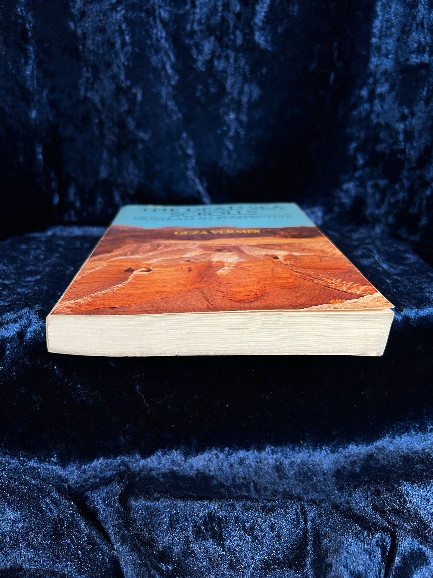 Vintage 1985 Dead Sea Scrolls Book – Qumran in Perspective by Geza Vermes