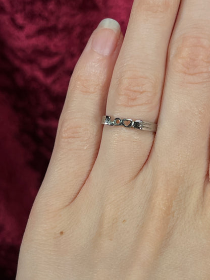 Vintage Sterling Silver LOVE Ring - Heart and Arrow Simple Band - Size 5.25