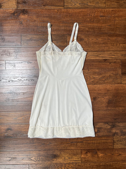 Vintage Clothing - Above Knee Dress Slip - Off White - Lace Bust - Small - Shar-Loo Trillium