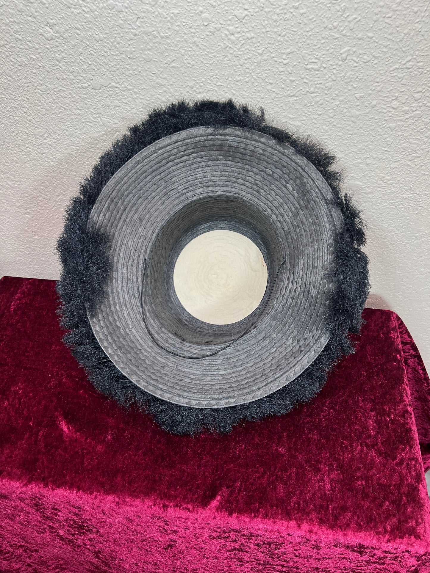 Vintage Accessories - Straw Sun Hat - Black with Faux Ostrich Feather Brim - Medium