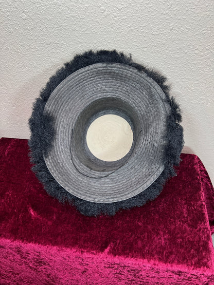 Vintage Accessories - Straw Sun Hat - Black with Faux Ostrich Feather Brim - Medium