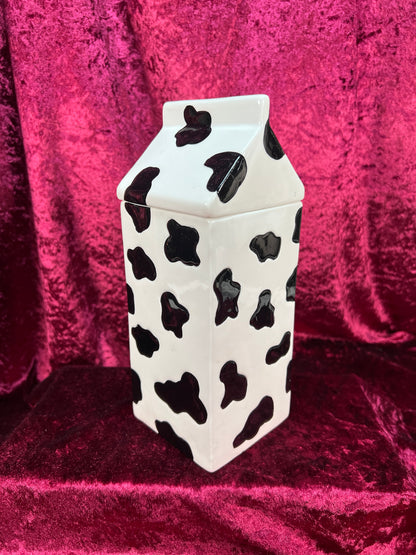 Vintage Ceramic Cookie Jar – Cow Print Milk Carton Design