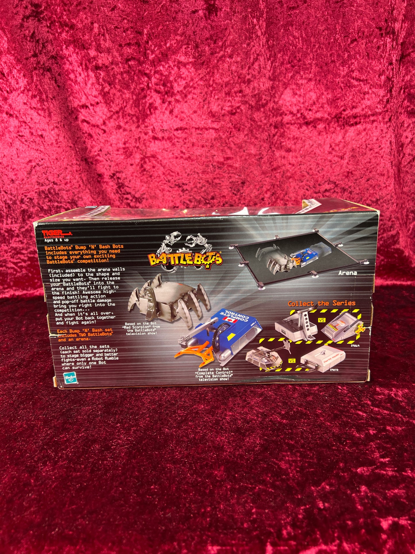 Vintage Collectibles - Battle Bots - Bump 'N' Bash Bots - Red Scorpion and Complete Control - Hasbro - 2001