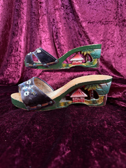 Vintage Shoes - 1940s Souvenir "Bakya" Sandal Wedges - Hand Carved - Size 7