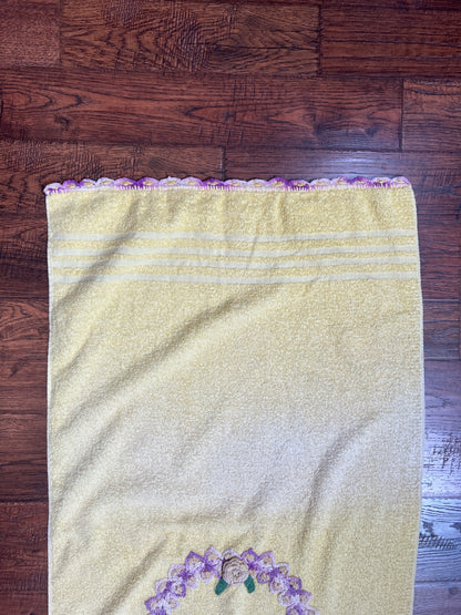 Vintage Linens - Terry Cloth Bath Towel - Purple Crochet Basket - Cannon