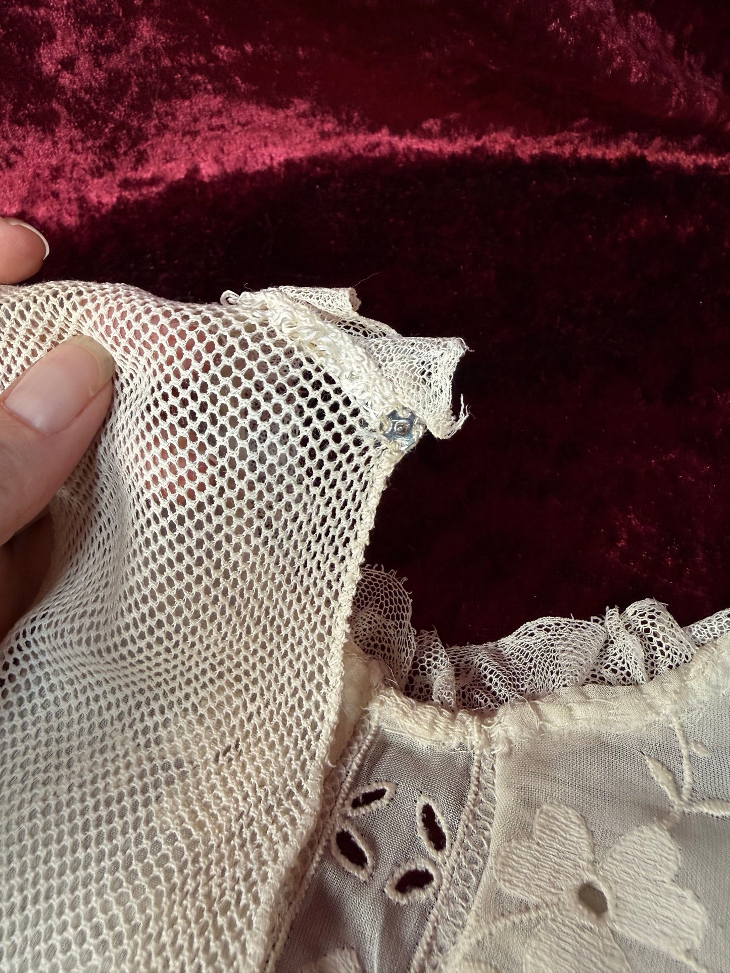 Vintage Hand Embroidered Lace Collar – Victorian Style Ruffled Bib Overlay