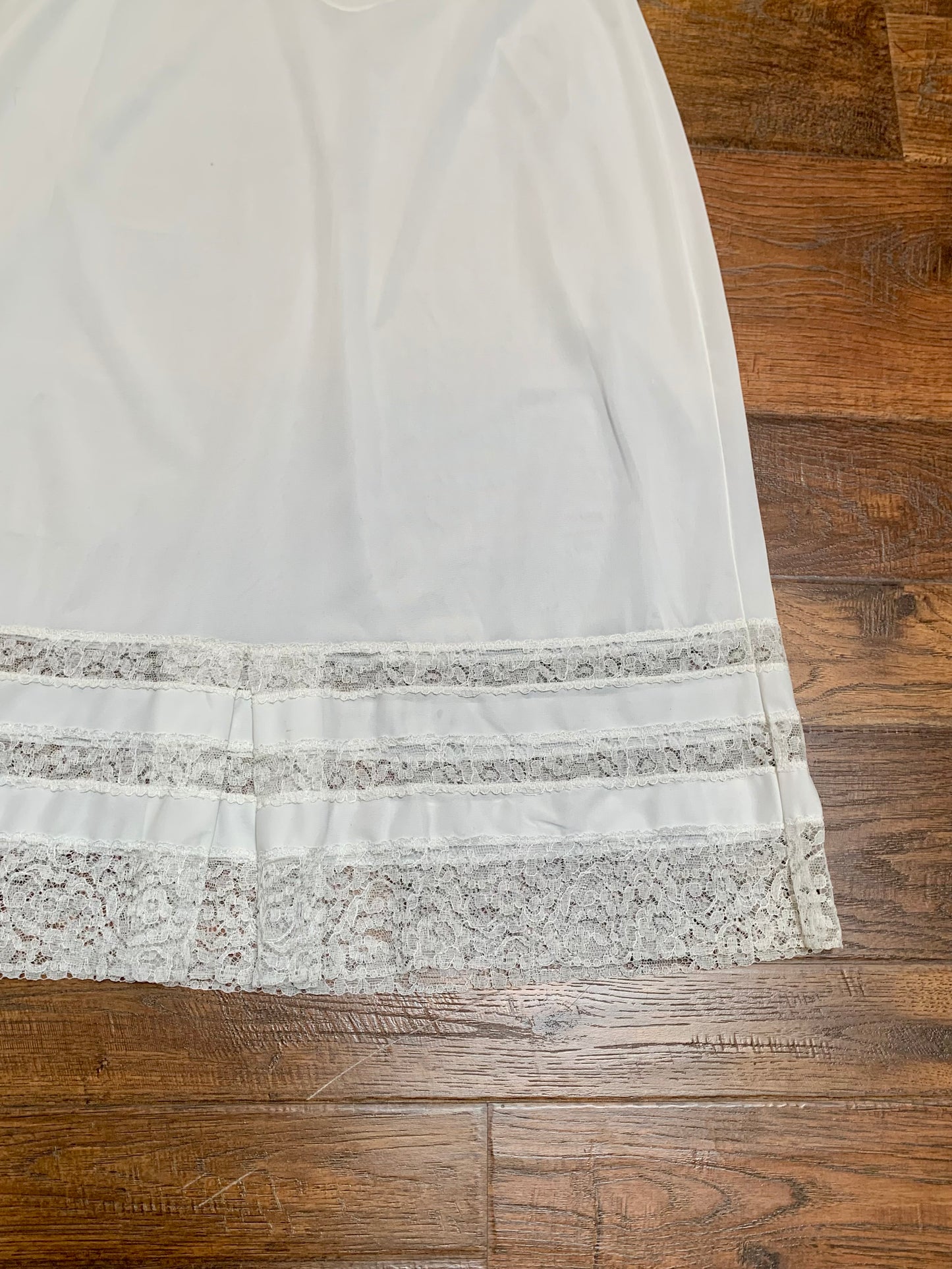 Vintage Luxite Kayser Pure White Nylon Nightie with Ruffled Lace Hem - Made In USA