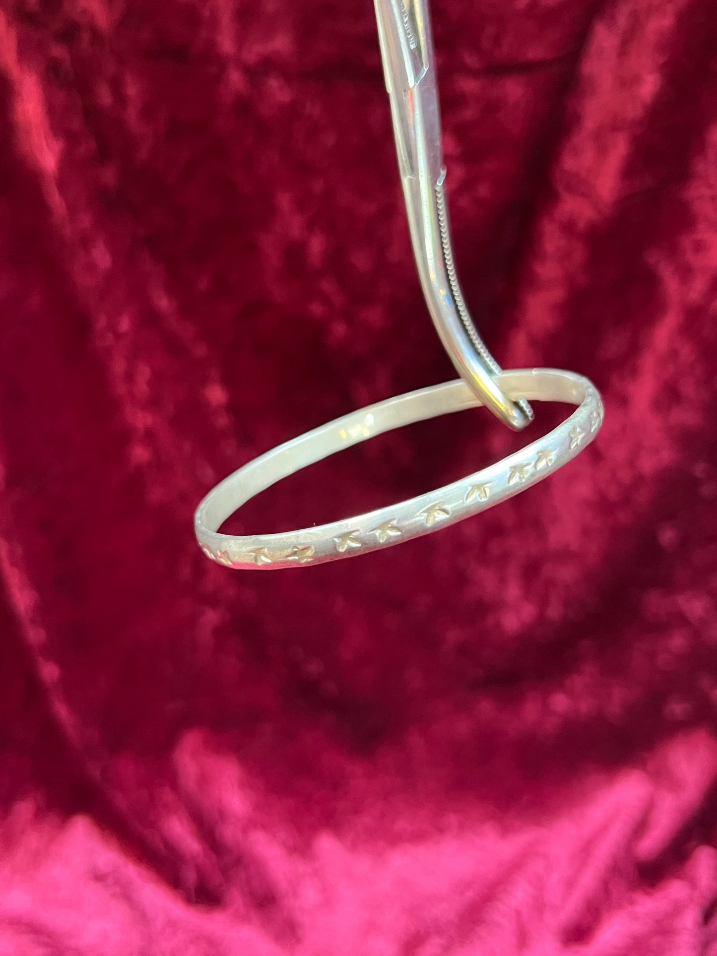 Vintage Jewelry - Bangle Bracelet - 925 Sterling Silver - Stamped Stars